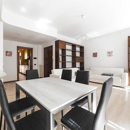 מילאנו Cenisio M5 Lovely Apartment - With Balcony! מראה חיצוני תמונה